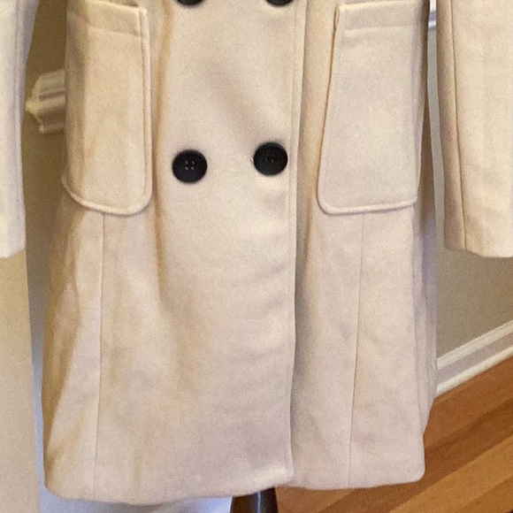 Fashion dress coat in beige fully lined double breast size large. New with tags - Picture 3 of 12